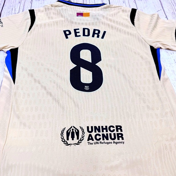 YOUTH Pedri Nike Soccer Jersey Kids Kit (Jersey + Shorts) Set (MEDIUM) (26) - Picture 4 of 4